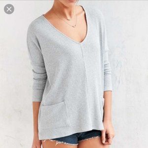 Urban Outfitters BDG Grey V Neck Pocket Pullover  Sweater Tunic Top L